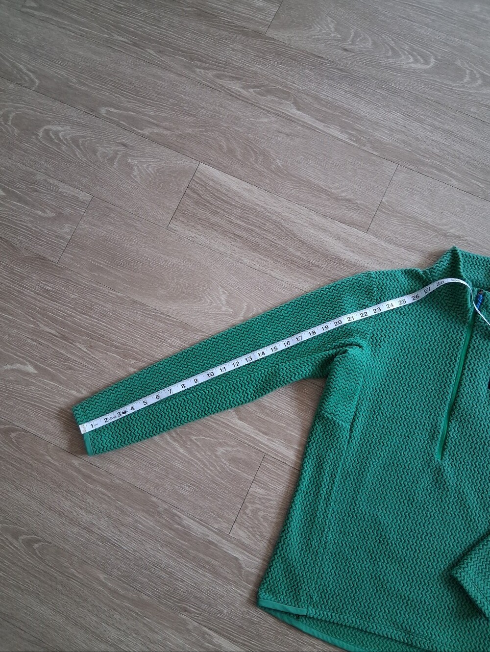 Patagonia W's R1 Air Zip Neck - Picture 12 of 16